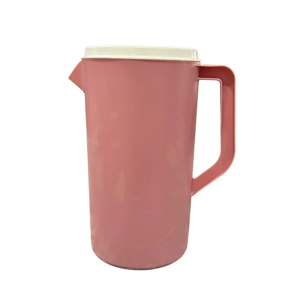 Vintage Rubbermaid‎ Pink Pitcher 2 1/4 Qt 2129 mL White Lid Retro Kitchenware